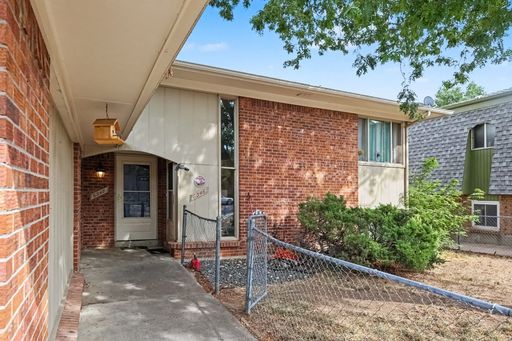 Beautiful 3 bedroom home - located in West Arvada - Ready NOW!!!! – photo 1