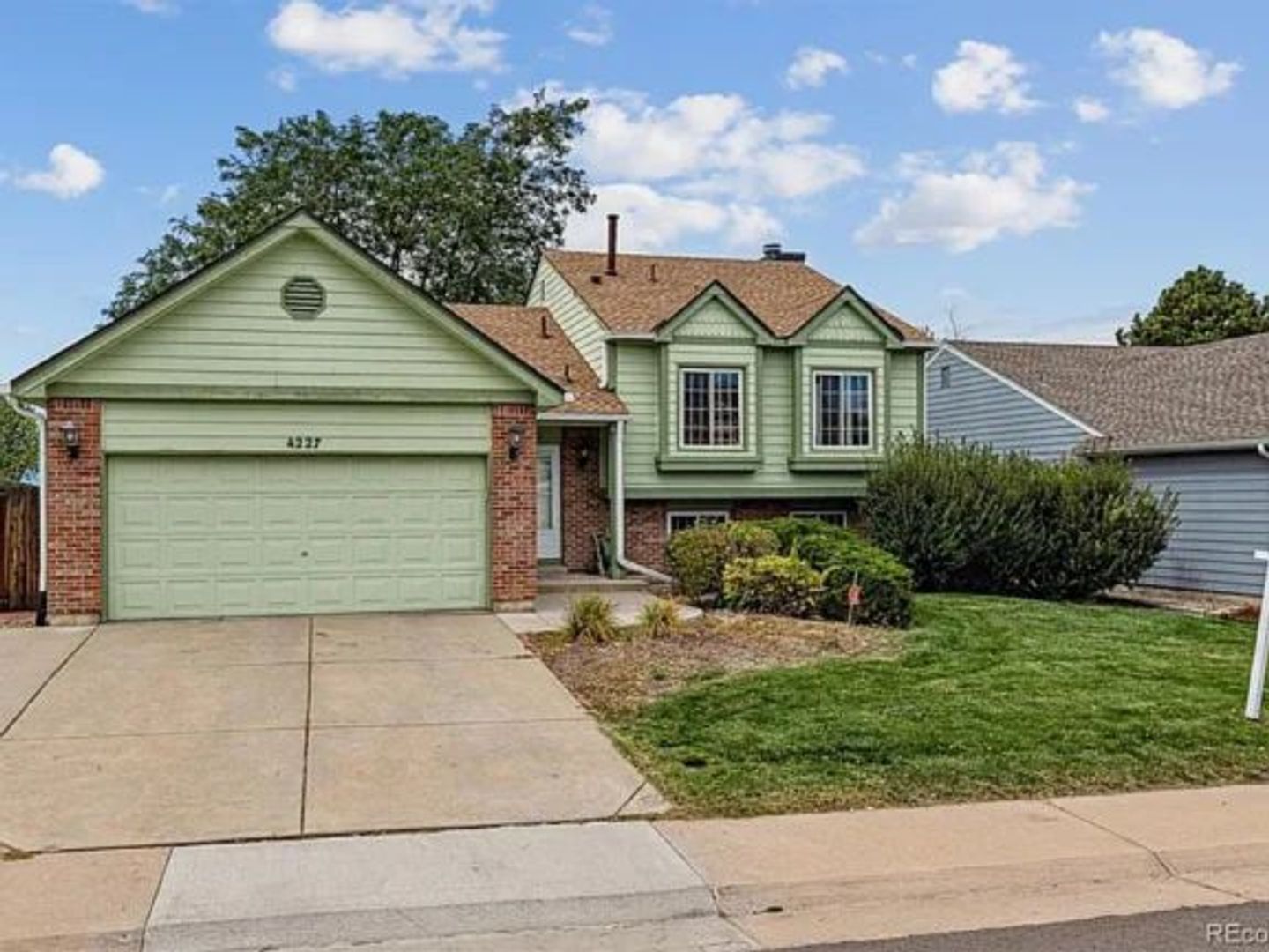 Aurora House: 4227 S. Andes Way