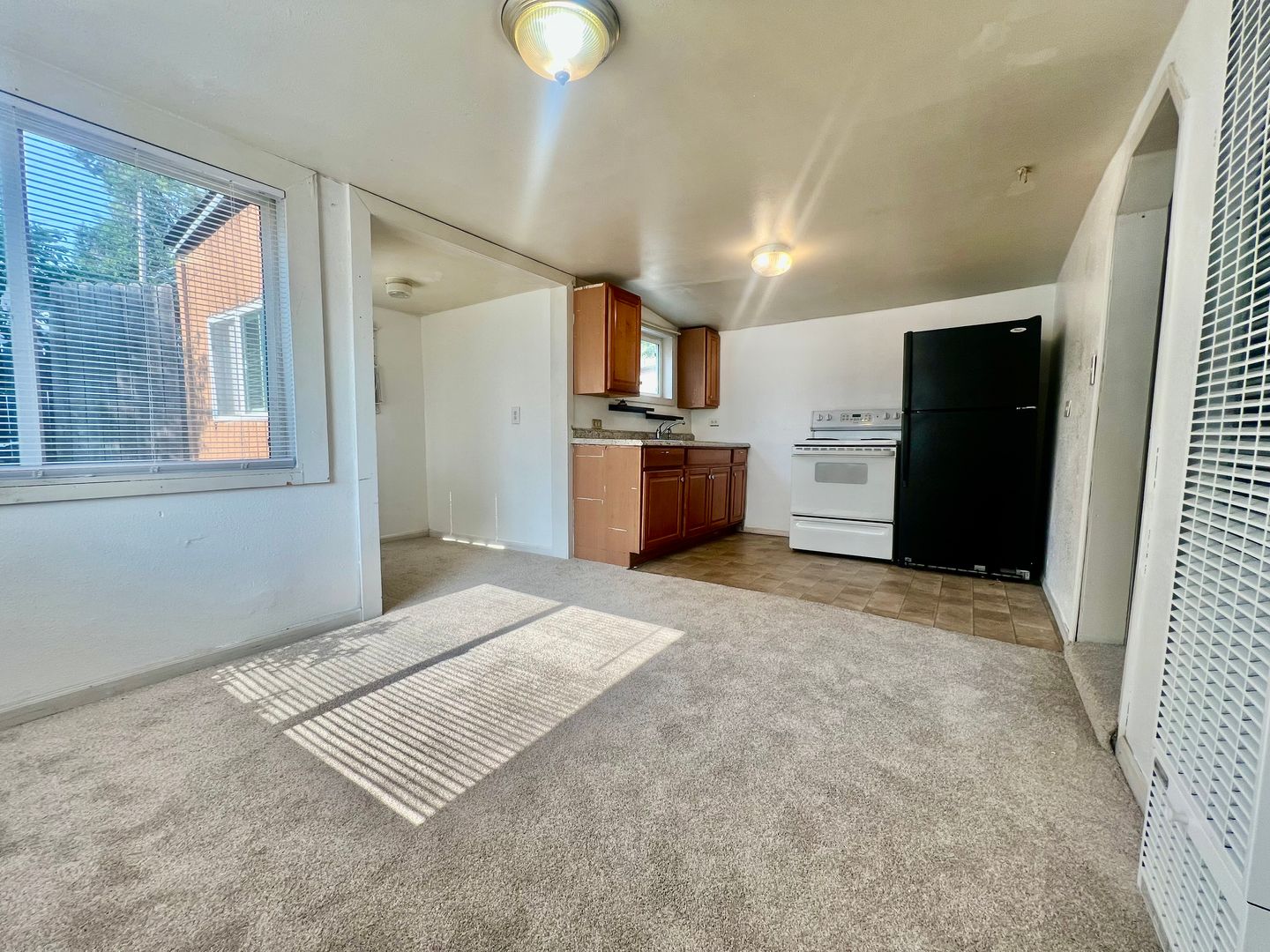 Englewood House: 3977 S Acoma St