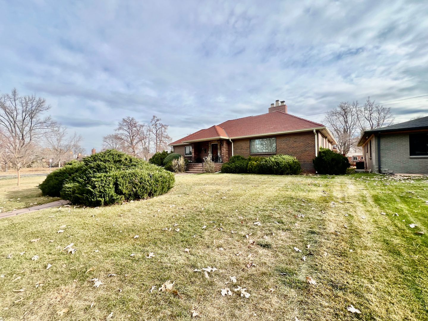 Denver Apartment: 2580 N Monaco Street Parkway