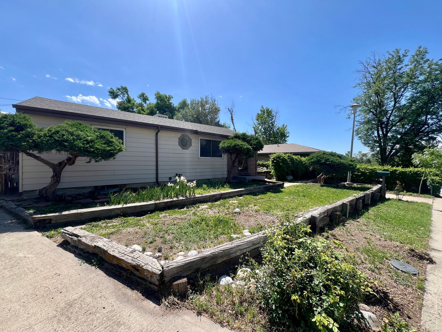 Arvada House: 5416 Cody St