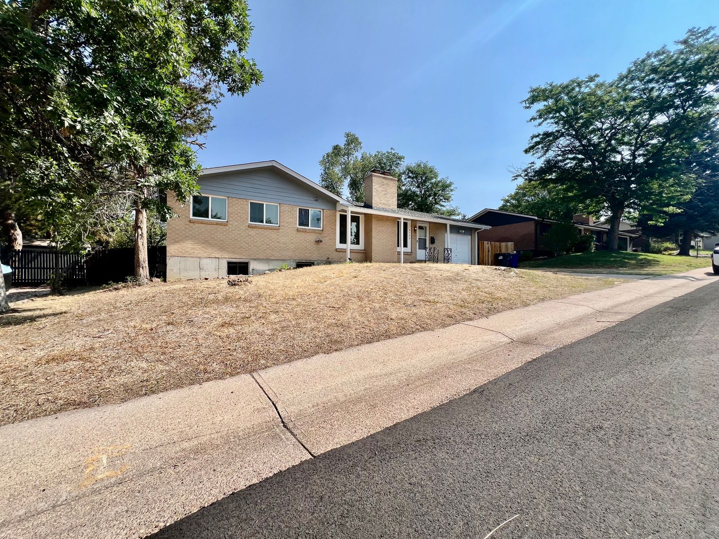 Centennial House: 7135 S Birch Way