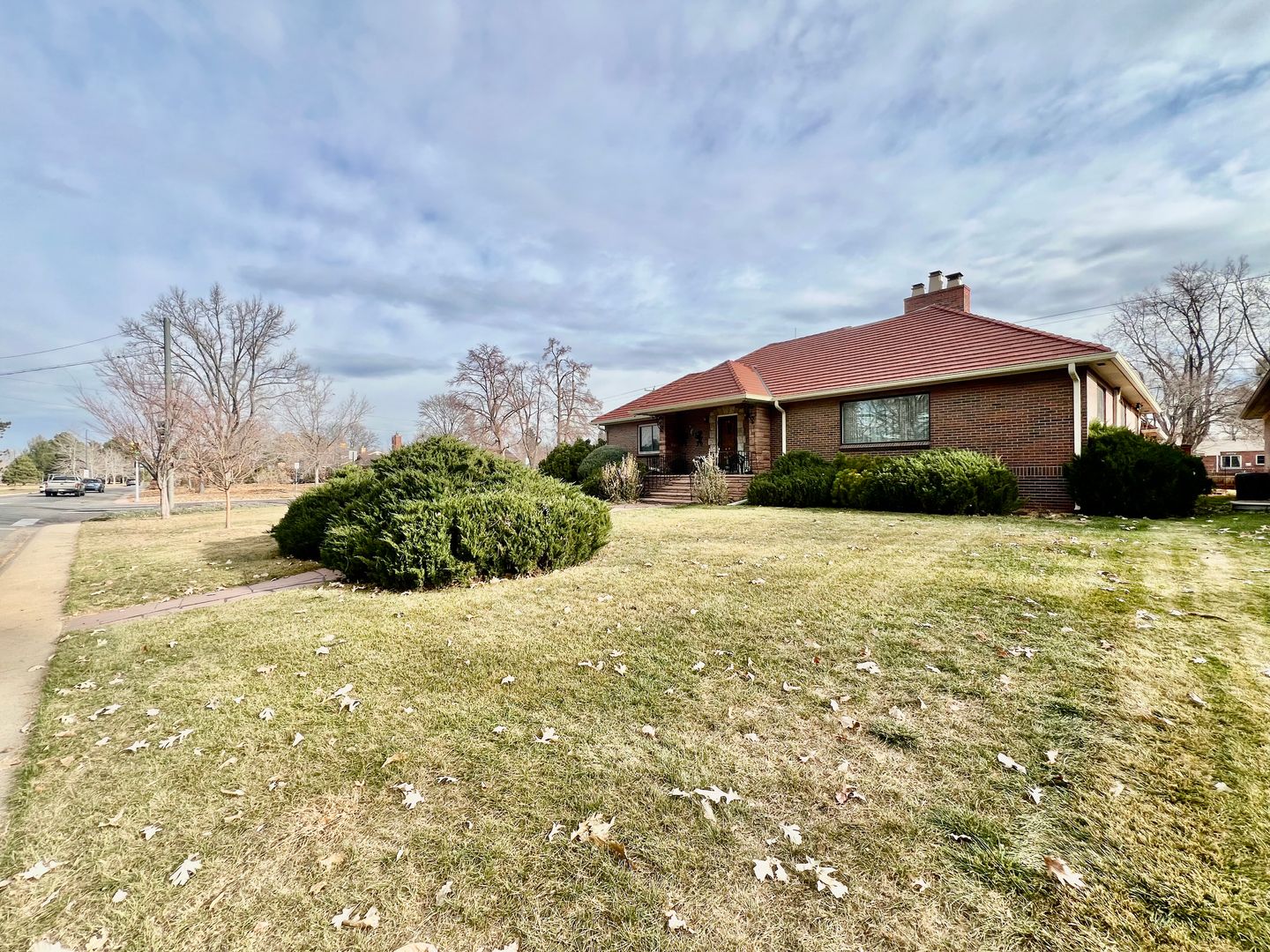 Denver Apartment: 2580 N Monaco Street Parkway