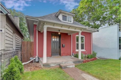 Sunny Side Home available immediately. – photo 1