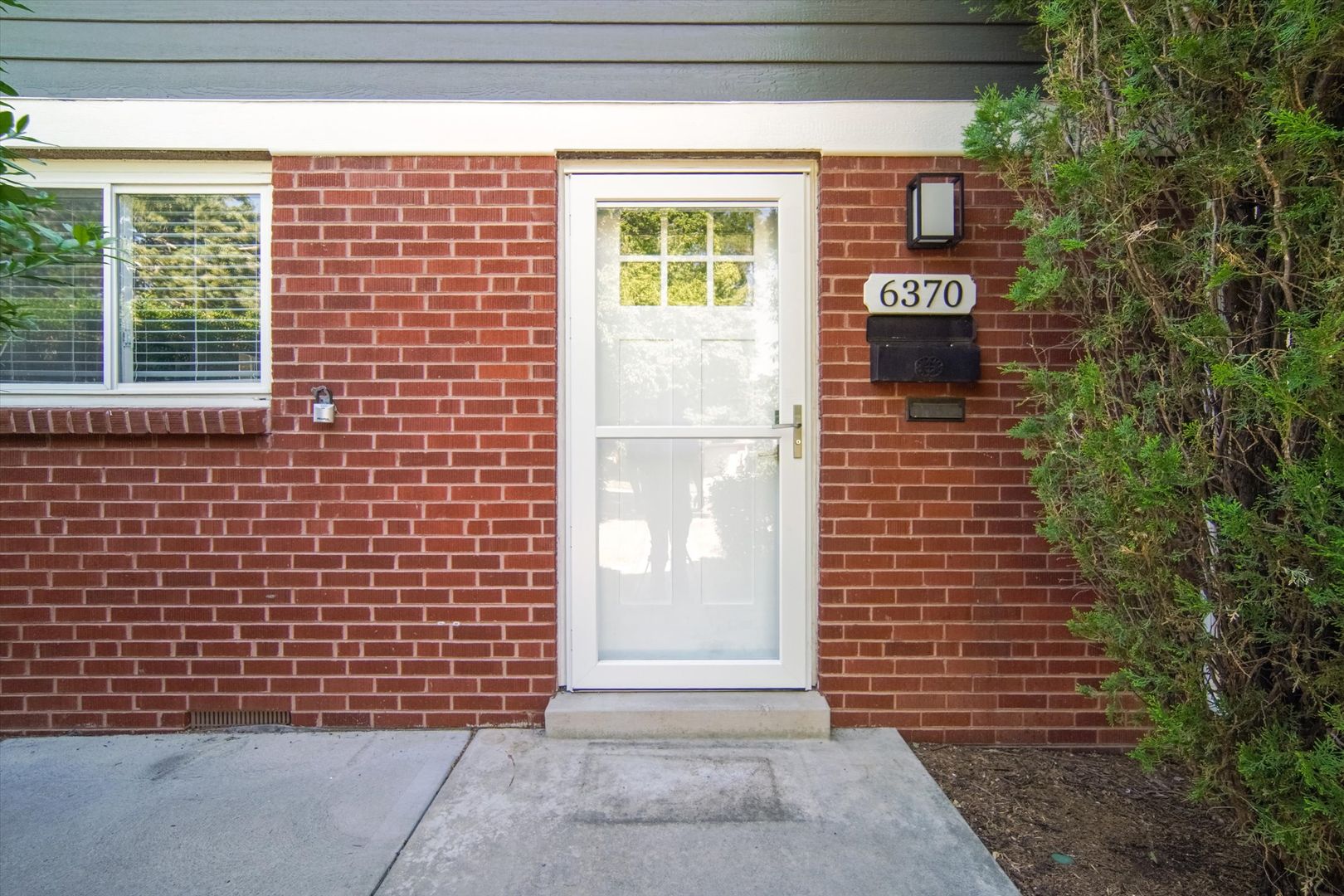Arvada House: 6370 Quay St