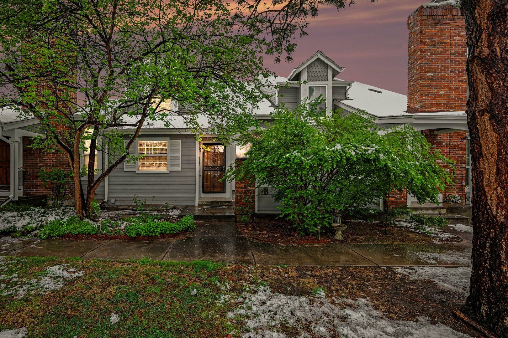 Littleton Townhome: 2903 W Long Circle #B