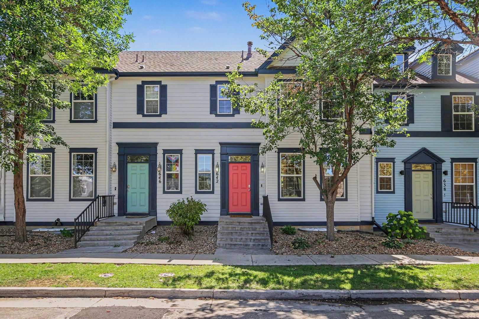 Lafayette House: 642 Casper Drive