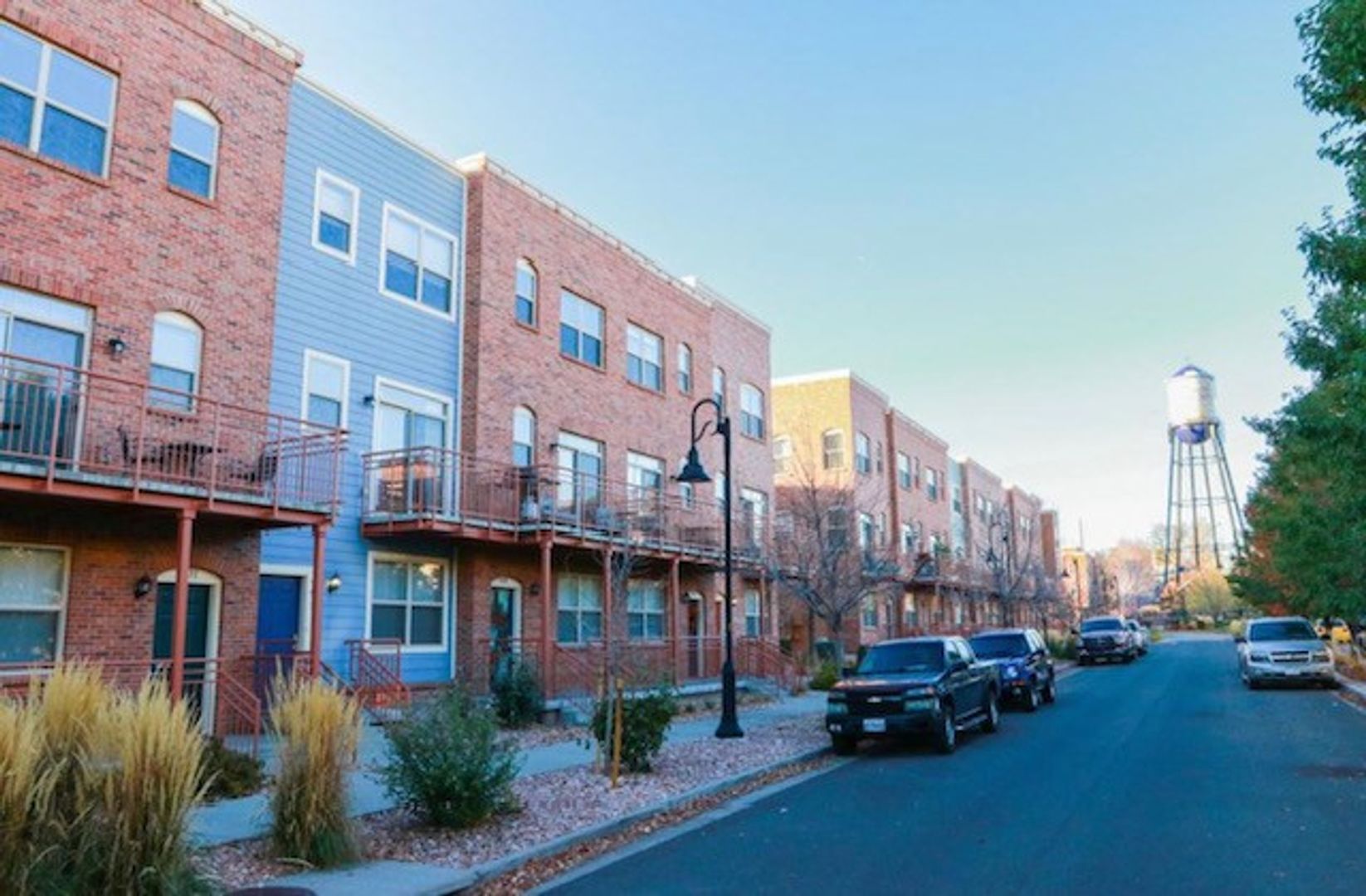 Arvada House: 5433 Water Tower Promenade