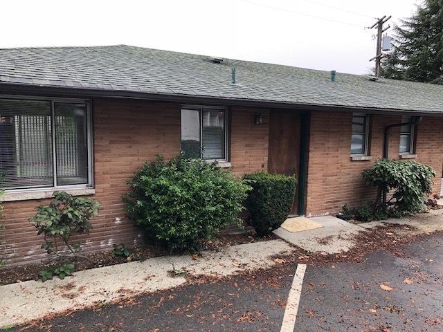 Renton Apartment: 1825 NE 3rd St.