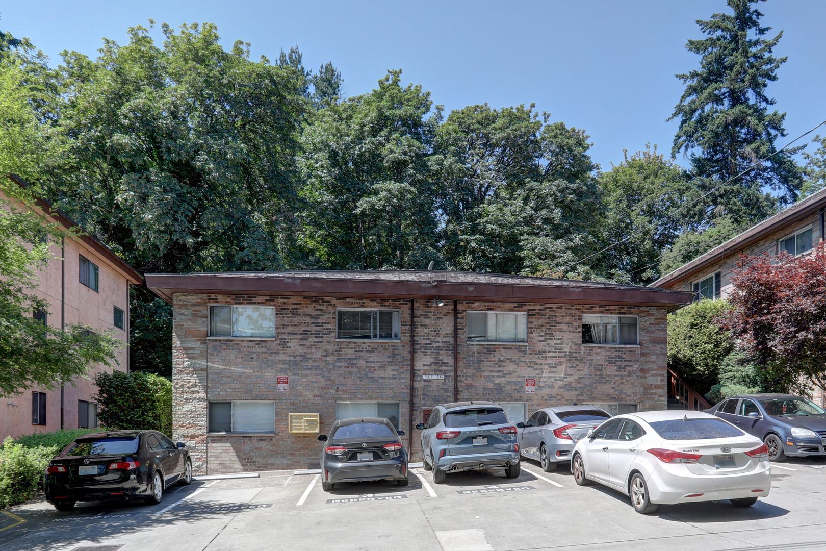 Seattle Apartment: 10519-10523 24th Ave NE
