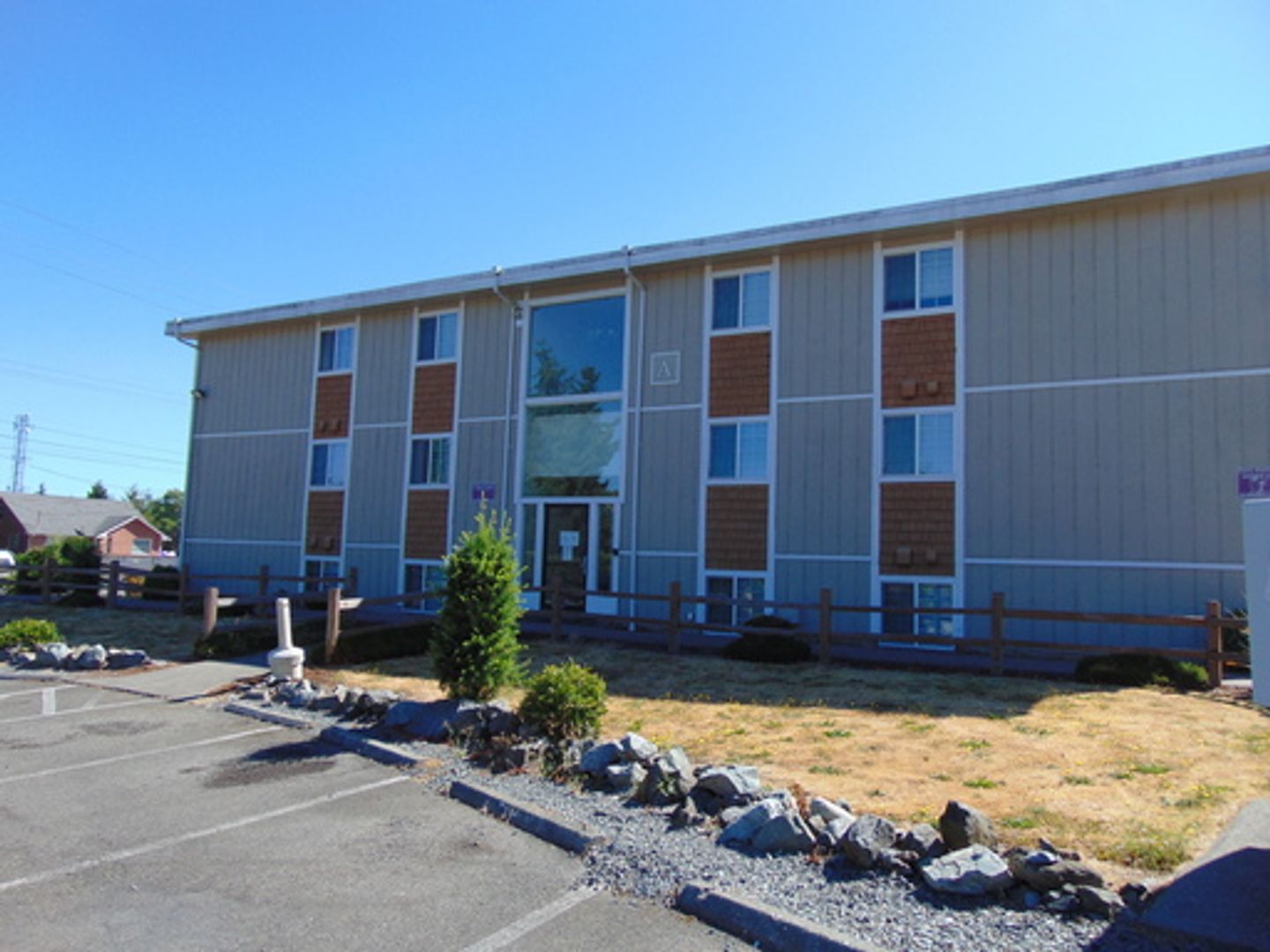 Everett Apartment: 832 W Casino RD