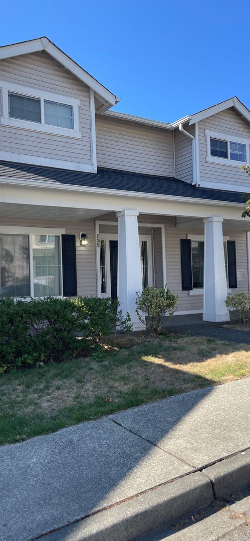 Renton House: 235 Ferndale Avenue NE