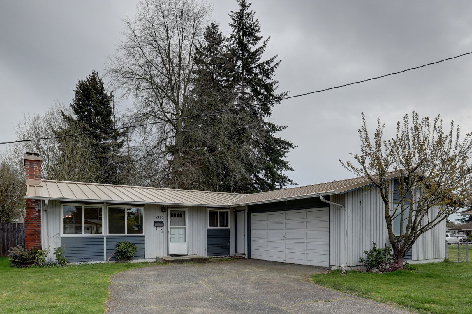 Burien House: 12110 6th  Ave SW