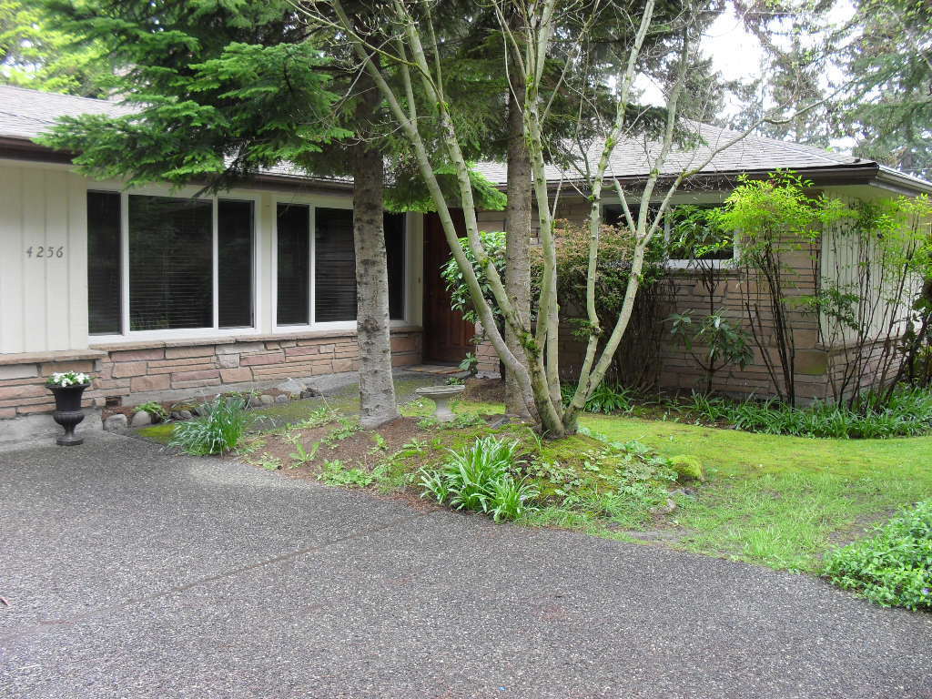 Mercer Island House: 4256 90th Avenue SE