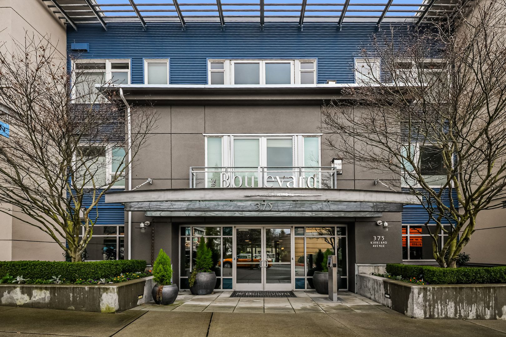 Kirkland Condo: 375 Kirkland Ave