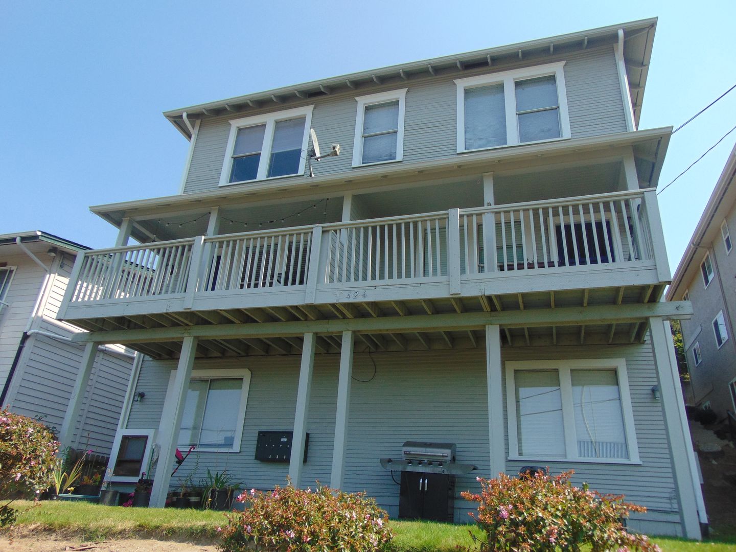 Renton Apartment: 426 Mill Avenue S.