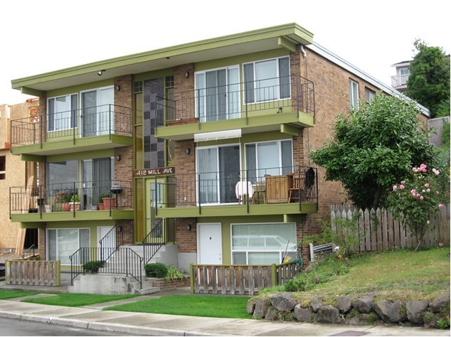 Renton Apartment: 412 Mill Ave S