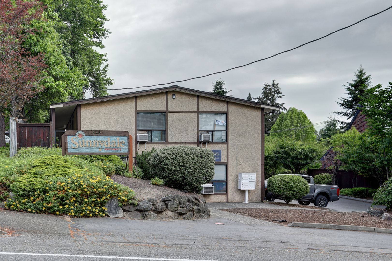Burien Apartment: 648 S 152nd St  - 6
