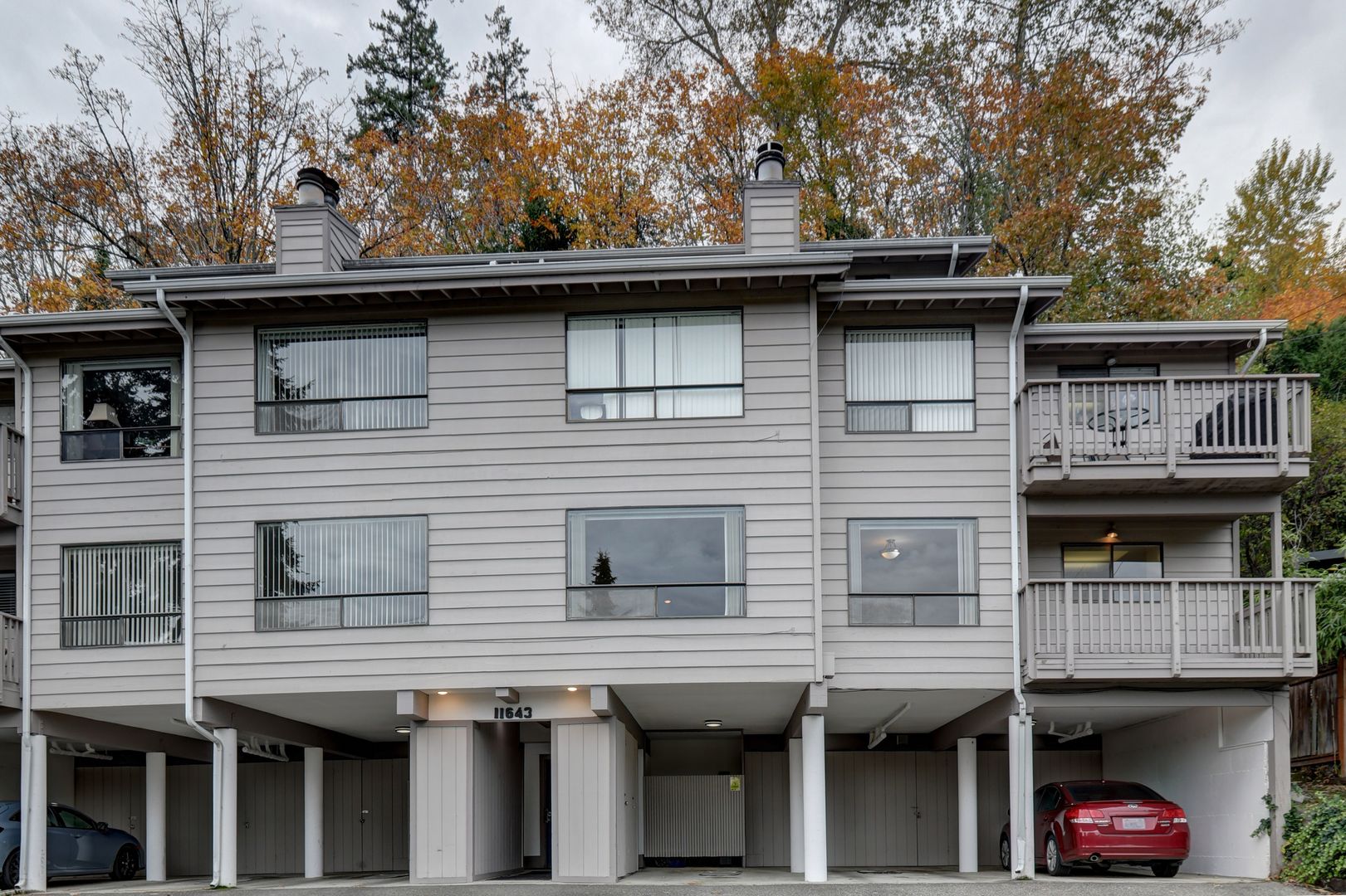 Kirkland Apartment: 11643 91st Pl NE