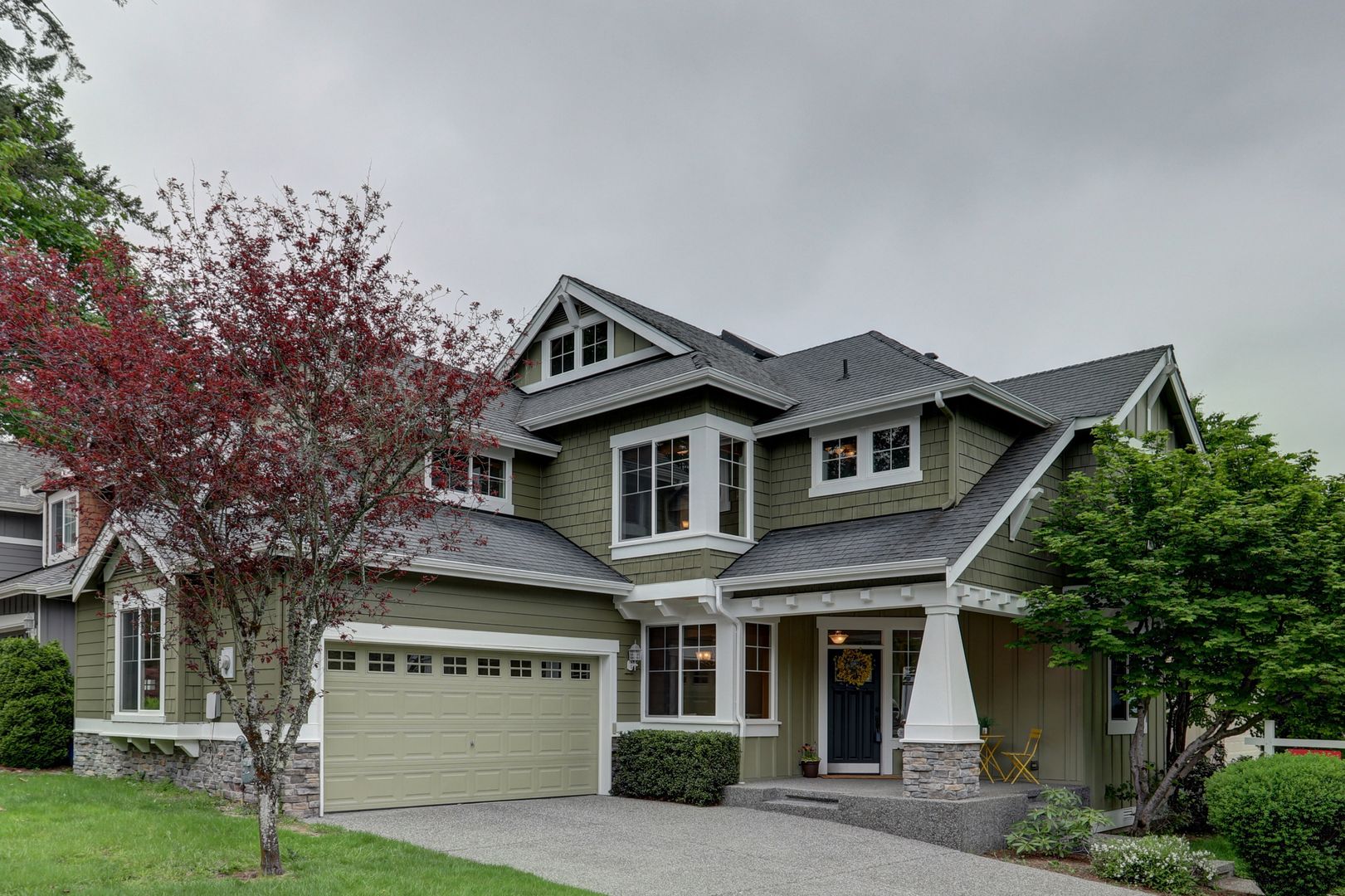 Kenmore House: 8827 NE 148th Pl