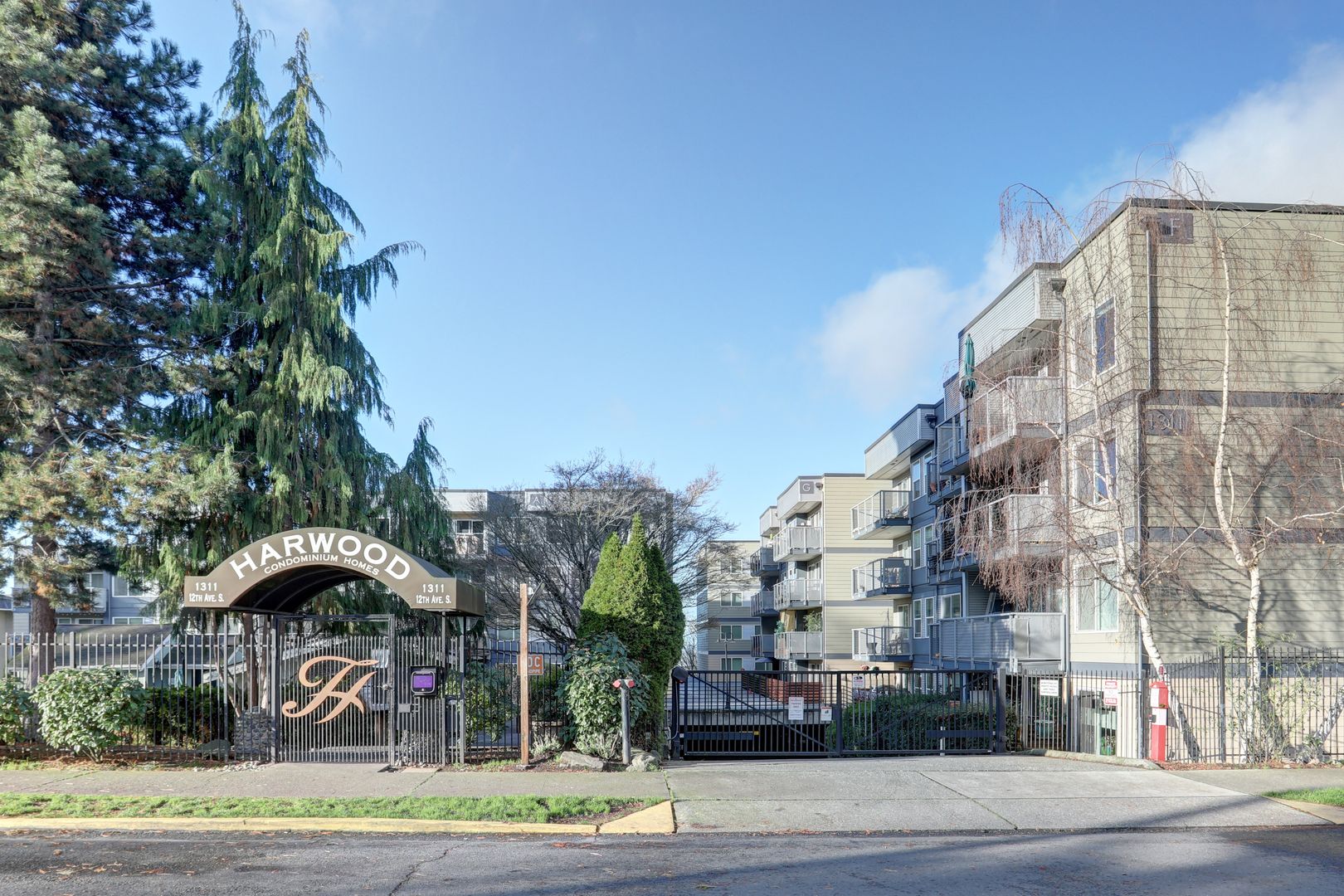 Seattle Condo: 1311 12th Ave S,  #C304