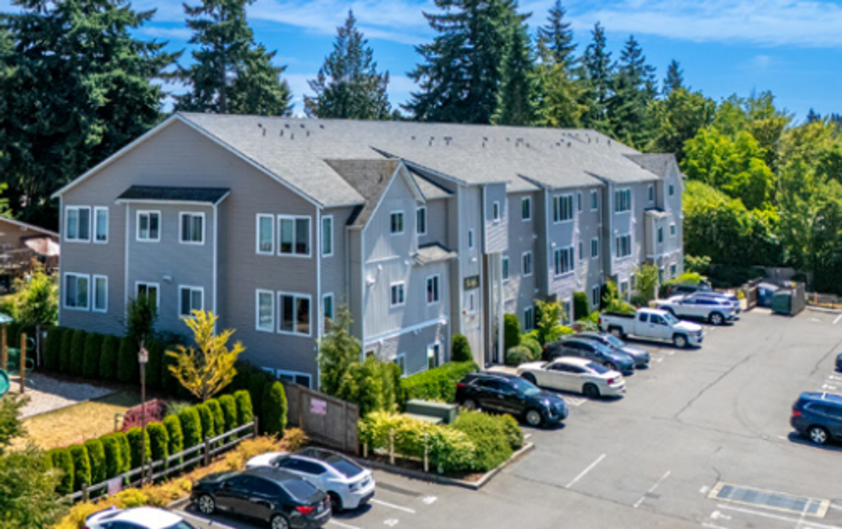 Burien Apartment: 12300 Ambaum Blvd SW