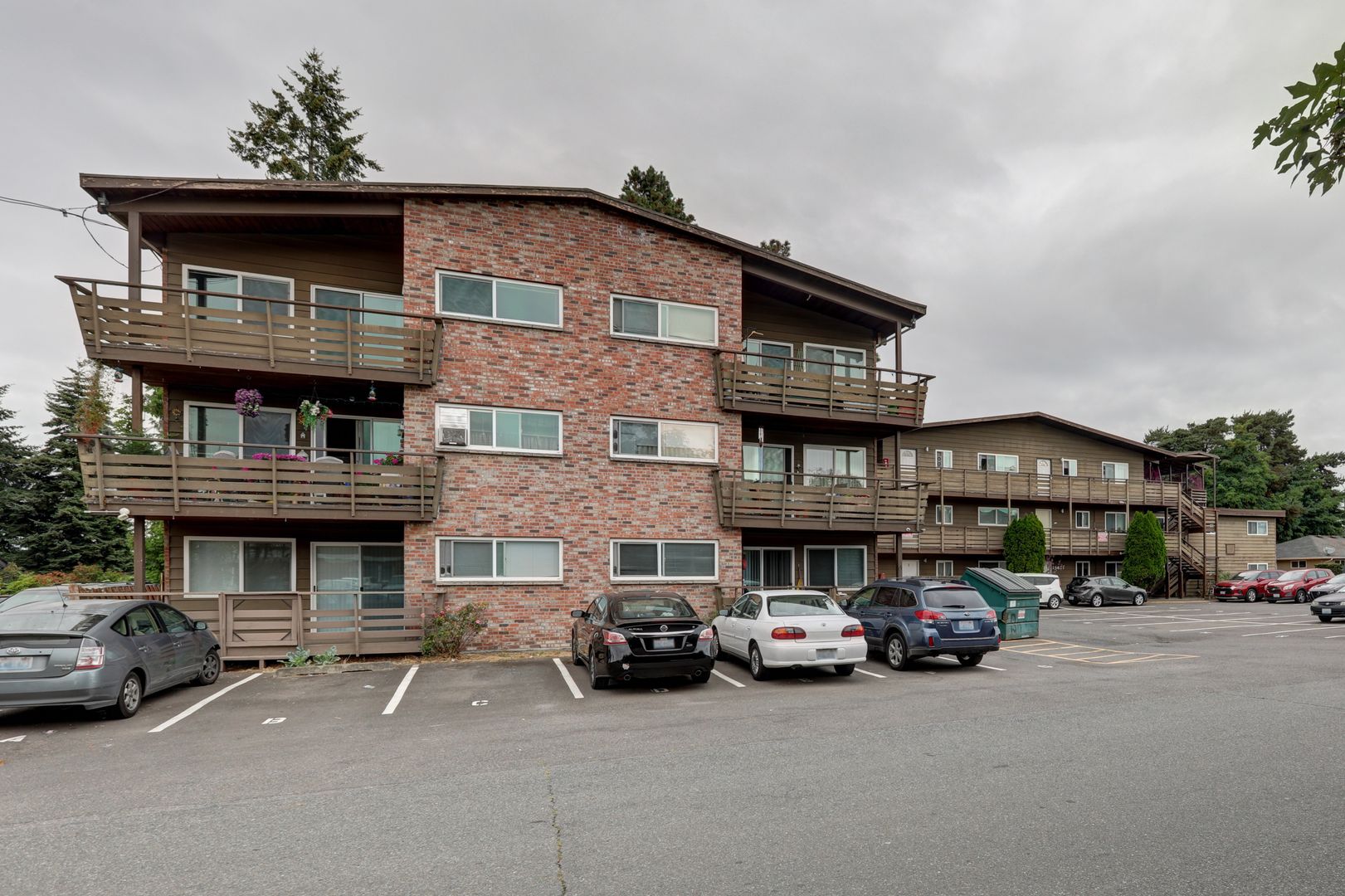 Burien Apartment: 15621 4th Ave S