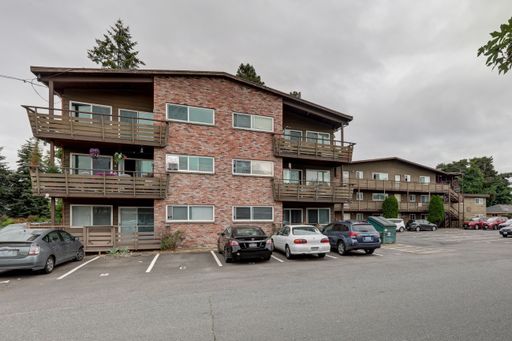 Great Location! 1BR/1BA Available Now!
