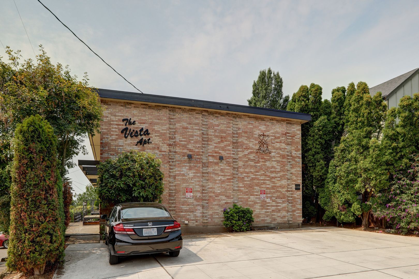 Seattle Apartment: 11701 Greenwood Ave N