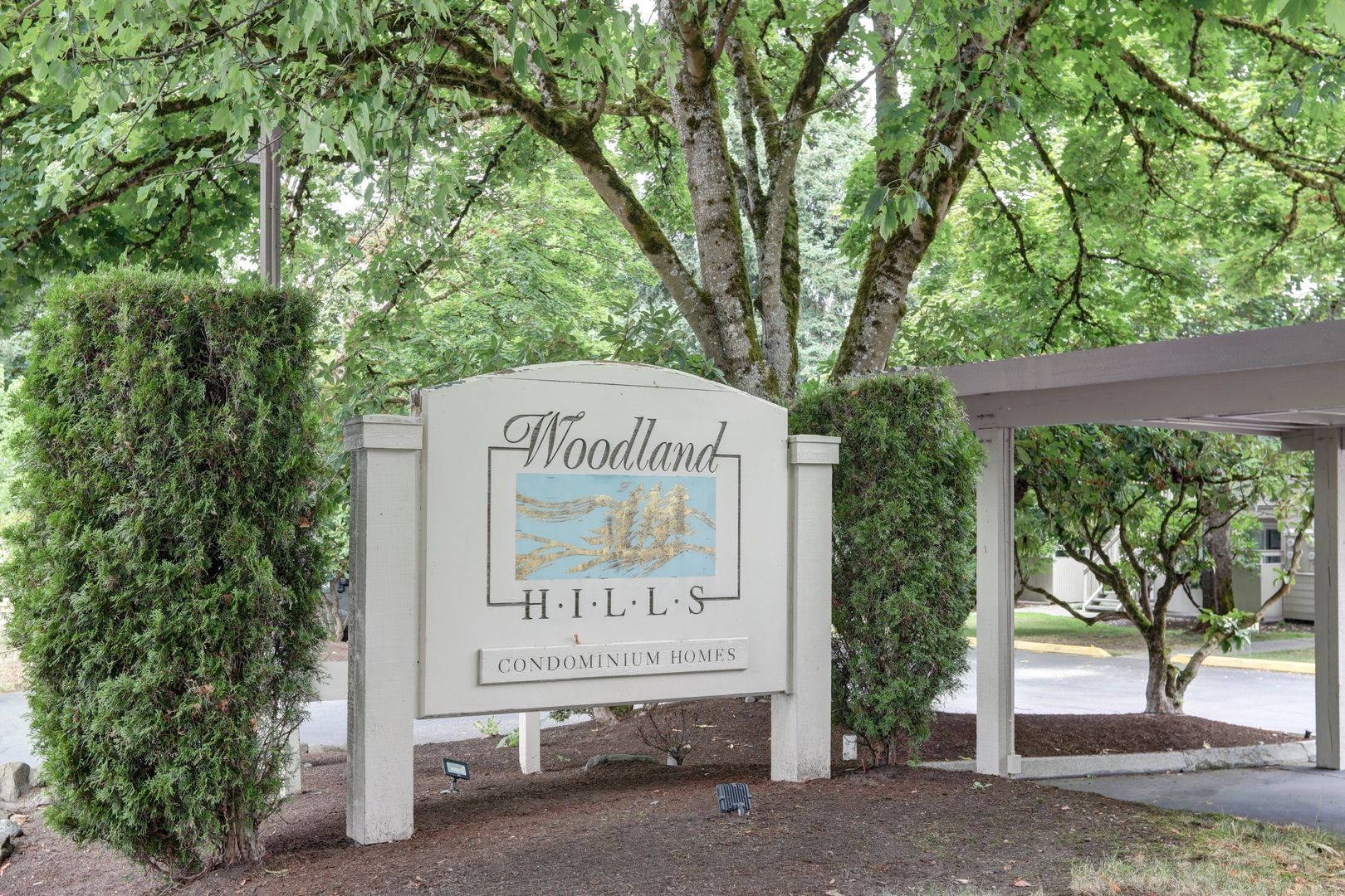 Woodinville Condo: 14200 NE 171st St #103B