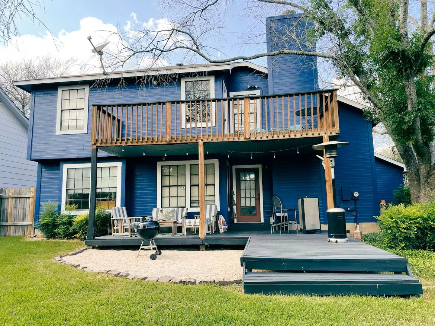 Austin House: 1807 Michael Wayne