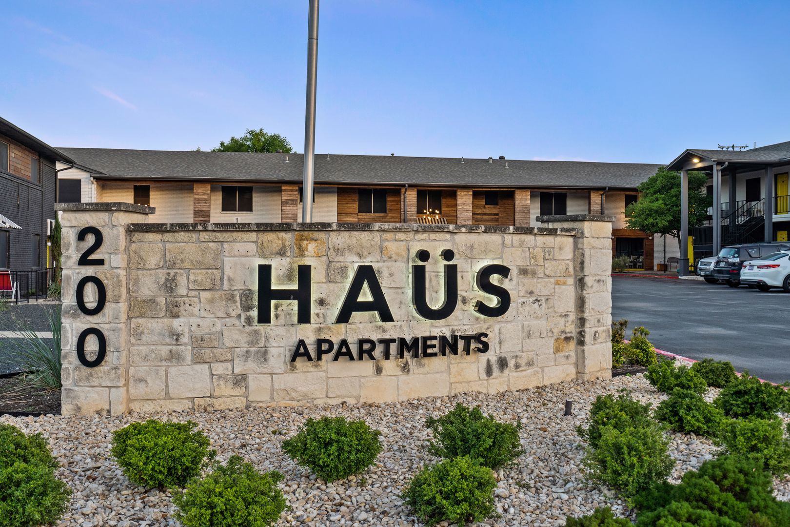 Primrose Haus Apartments!