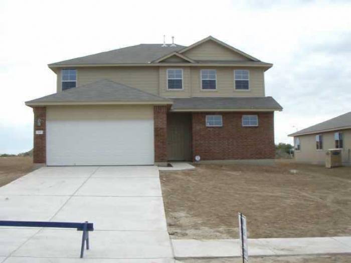 Kyle House: 200 Picadilly Drive