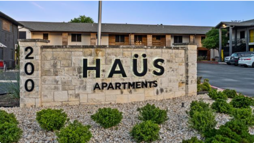 Welcome to Primrose HAUS Apartments – Your New Home Awaits! – photo 1