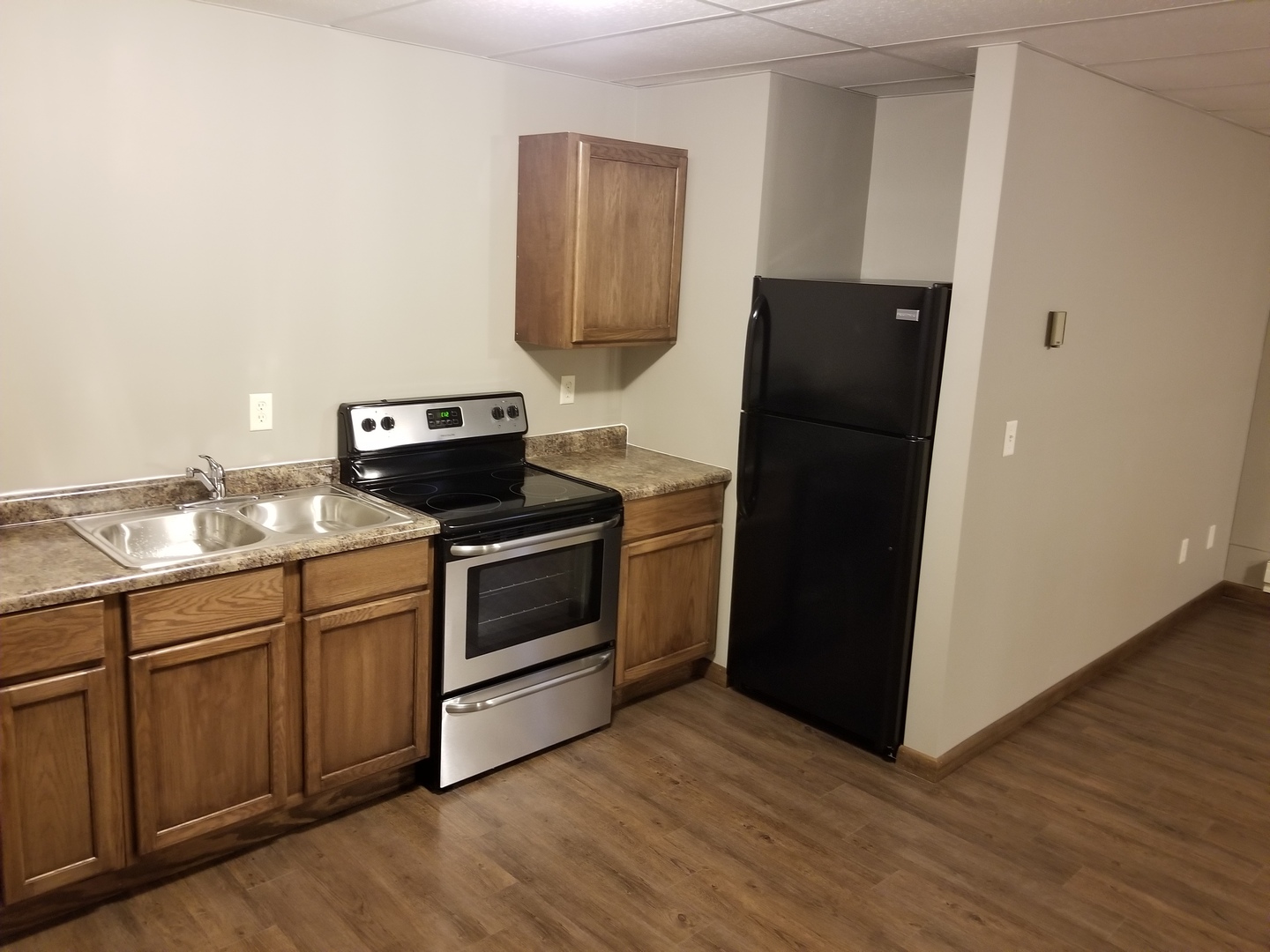 Raymond Apartment: 202 Cofield St