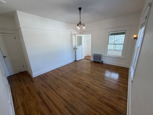 Light-filled, vintage 1-bedroom, VIEW! NW Portland! No Pet Rent! – photo 1