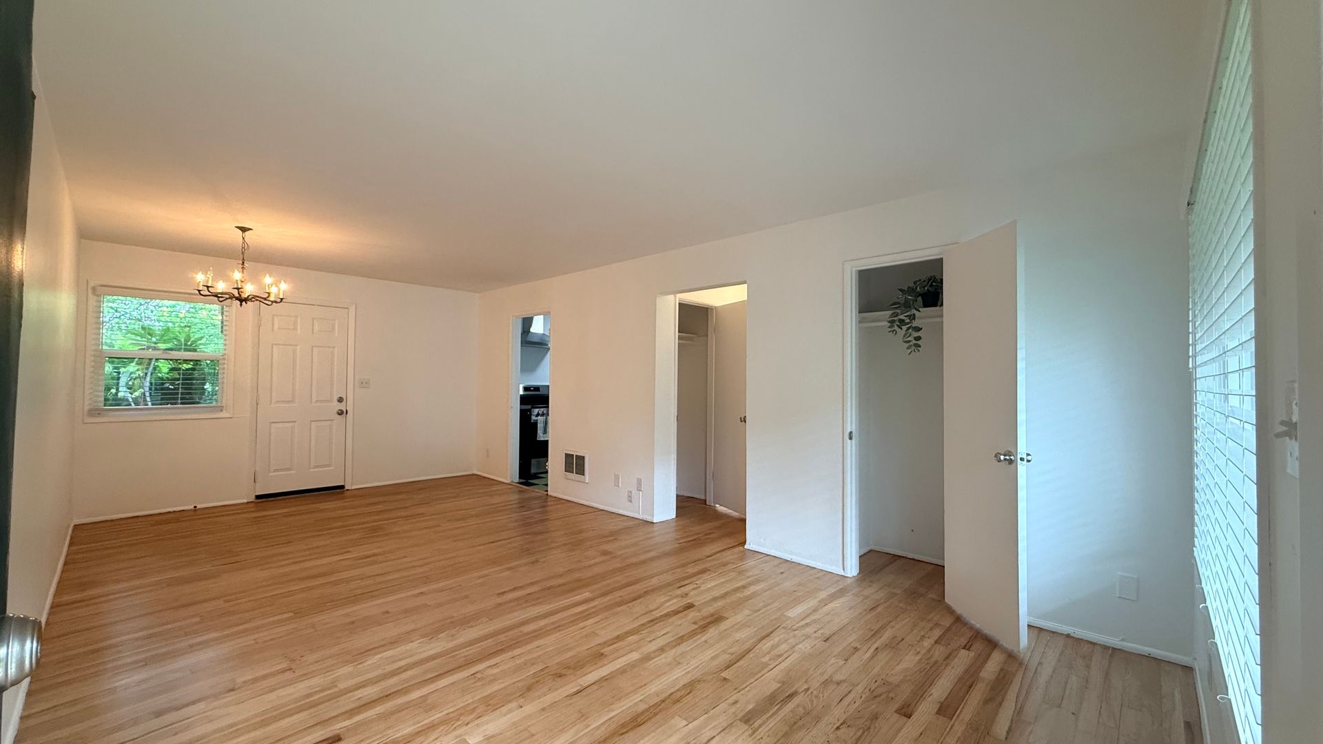 Portland Apartment: 3020 SE Waverleigh