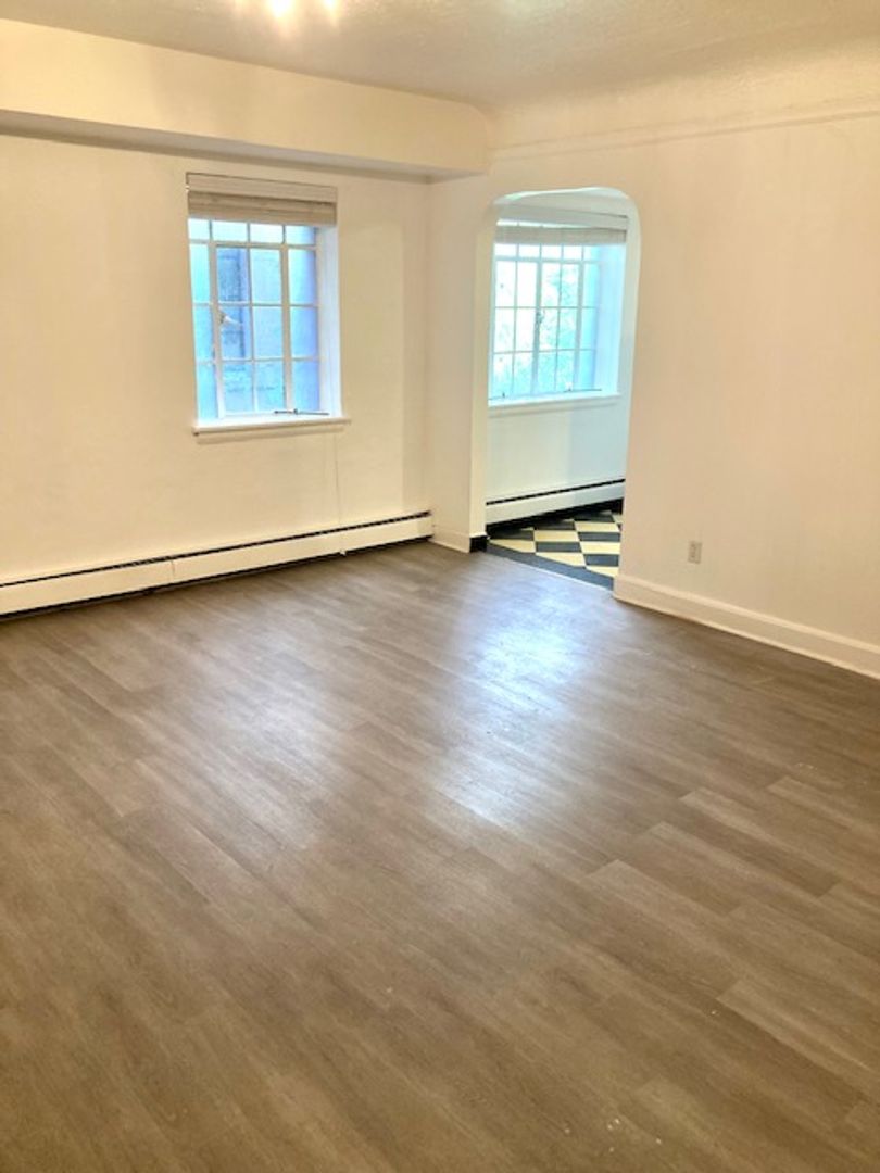 2081 NW Everett, 104, Portland, OR 97209