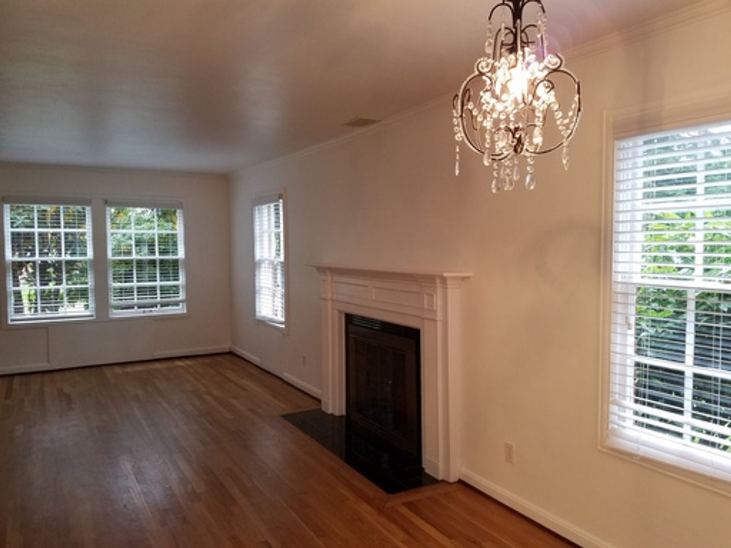 Portland Apartment: 7905 SW Cedar St