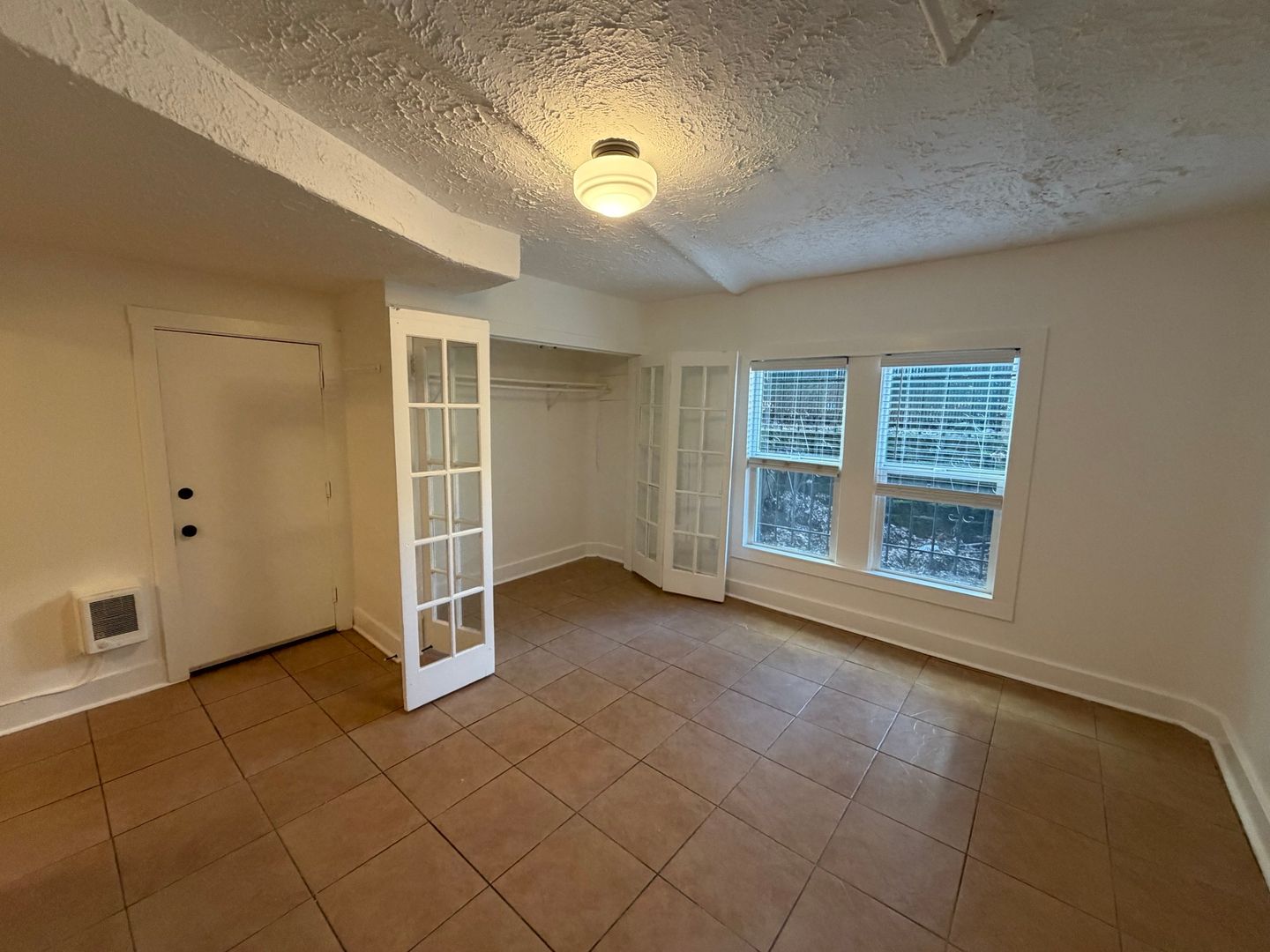 Portland Apartment: 2235 NW Johnson St