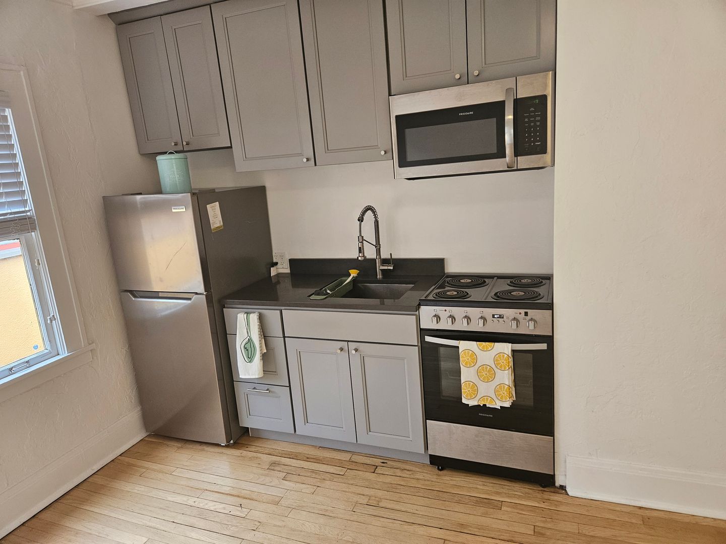 Portland Apartment: 1958 N.W. Irving Street