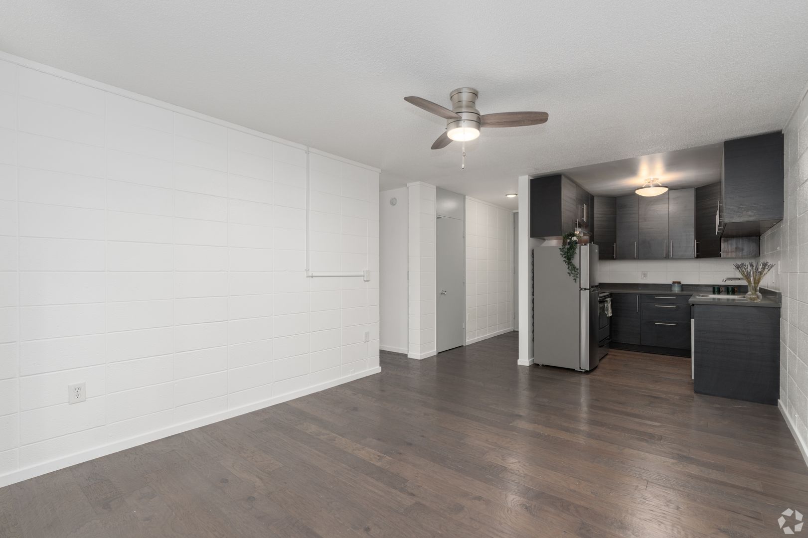 Portland Apartment: 4916 SW 56th Ave.