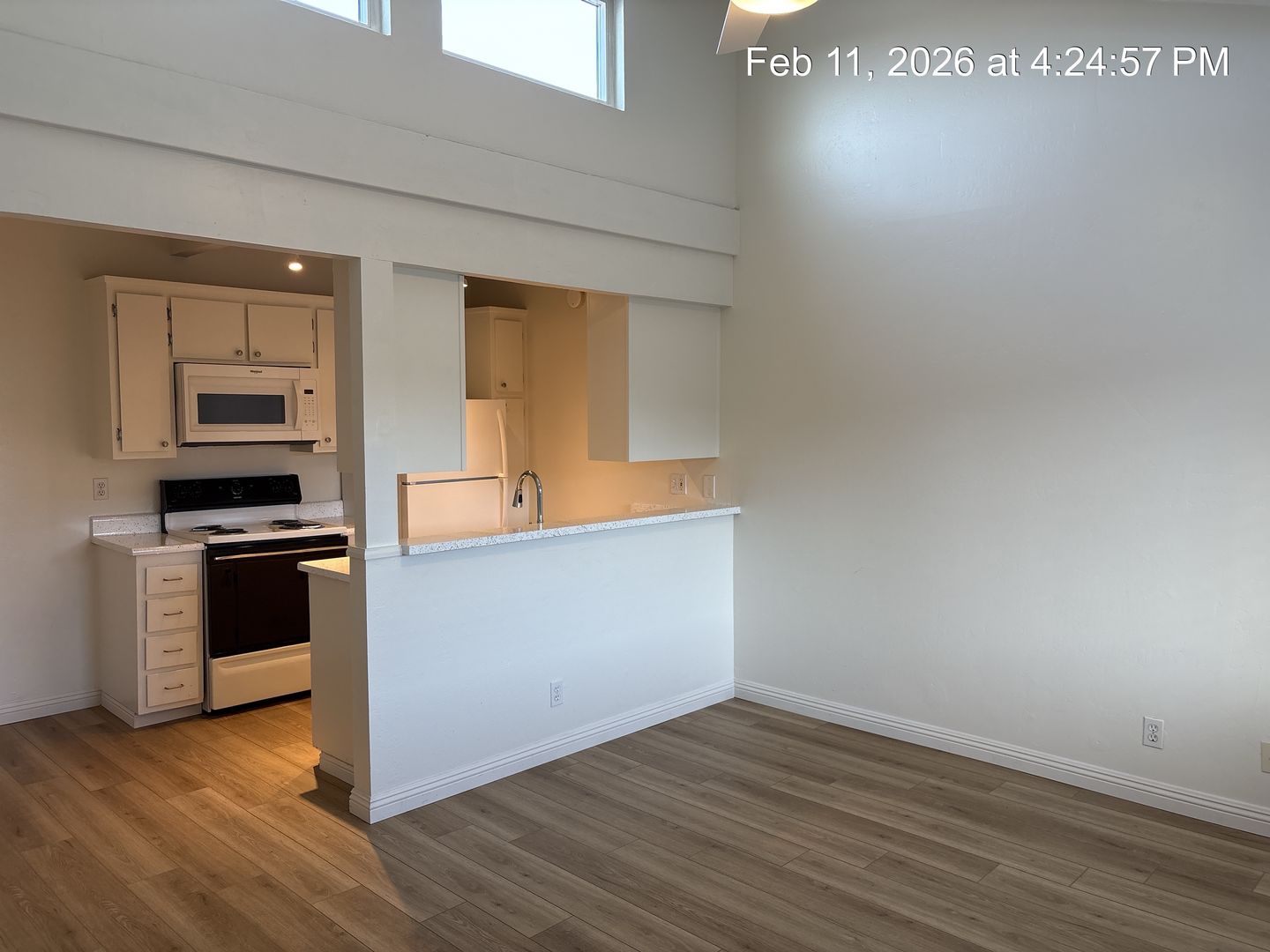 Goleta Apartment: 350 Mathilda Drive