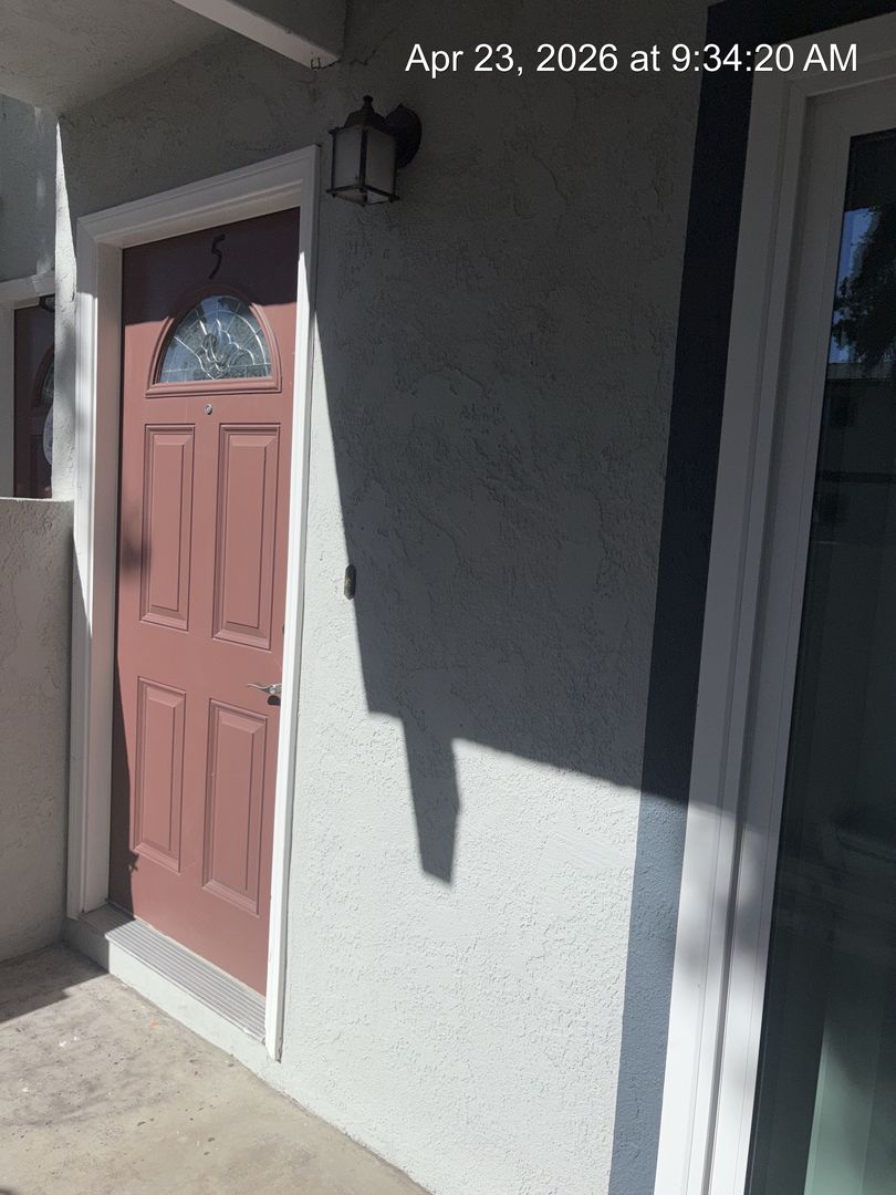 Goleta Apartment: 243 - 247 Mathilda Drive