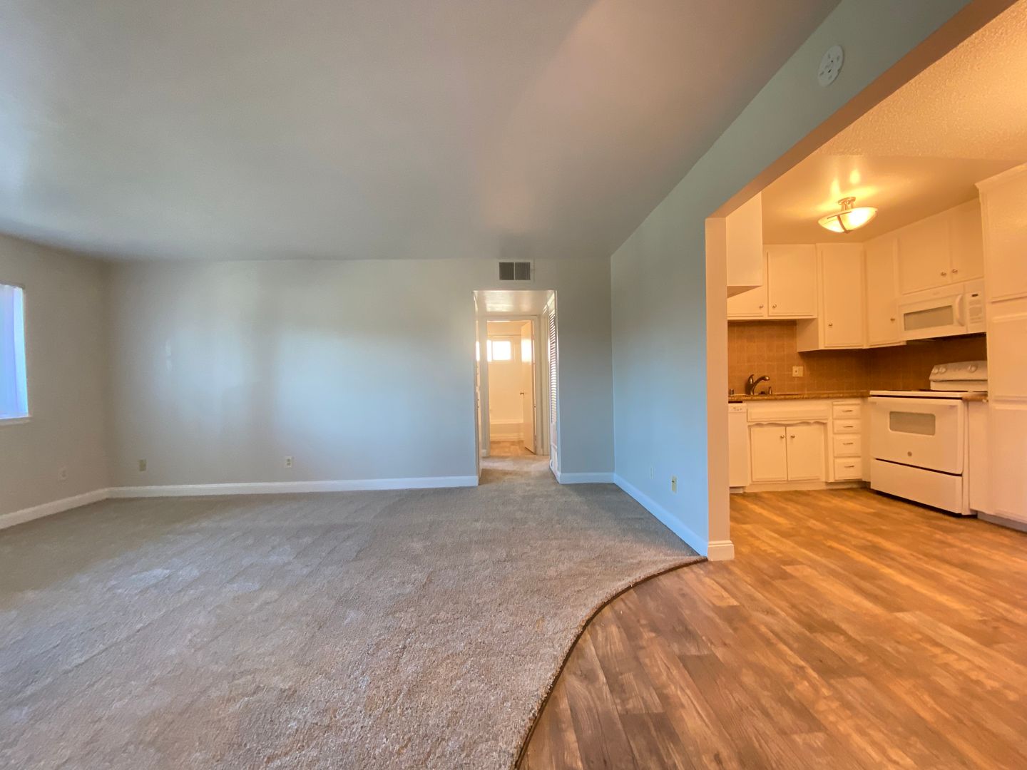 Sacramento Apartment: 5981 Lake Crest Way