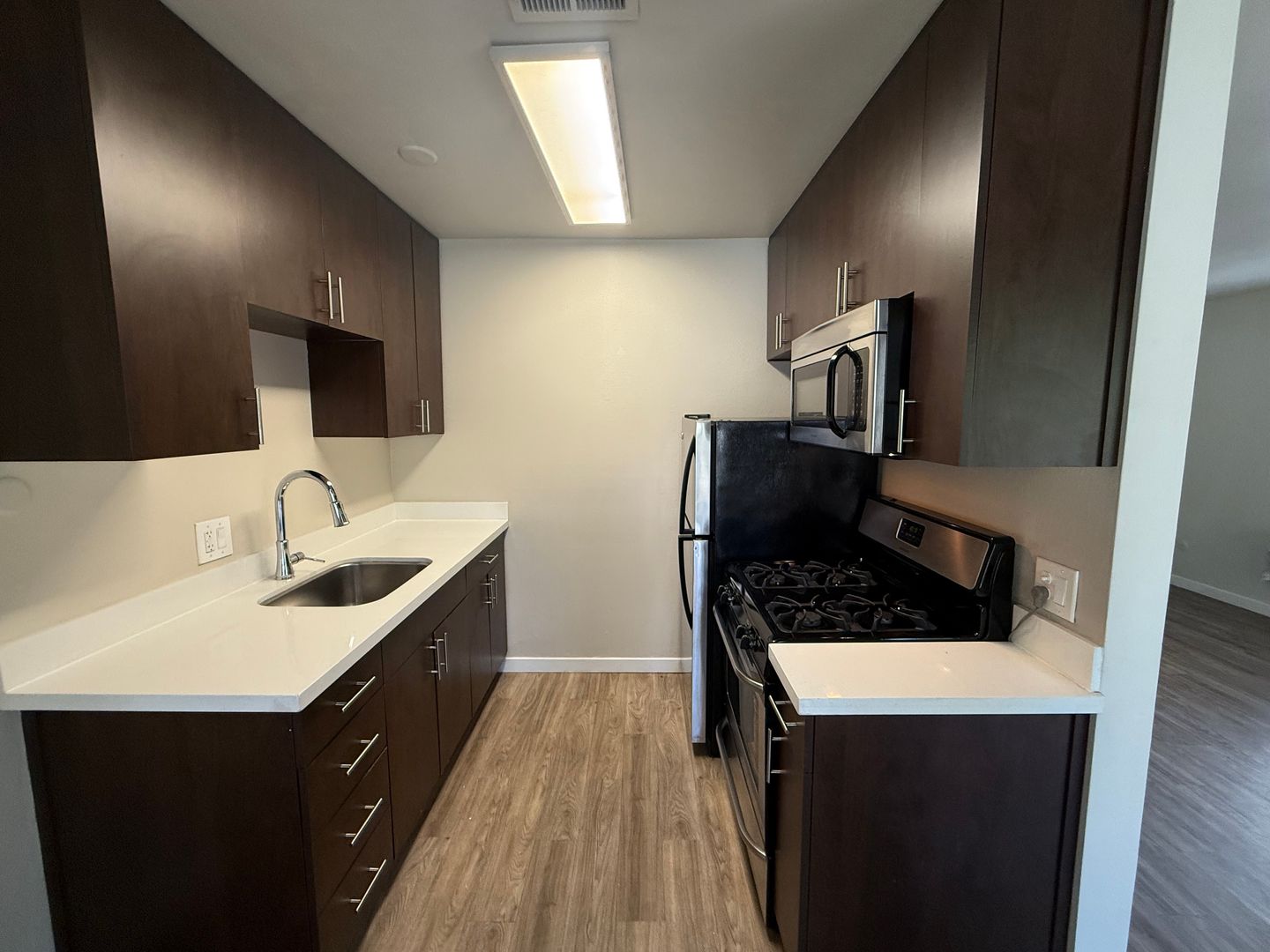 West Sacramento Apartment: 555 Douglas Street