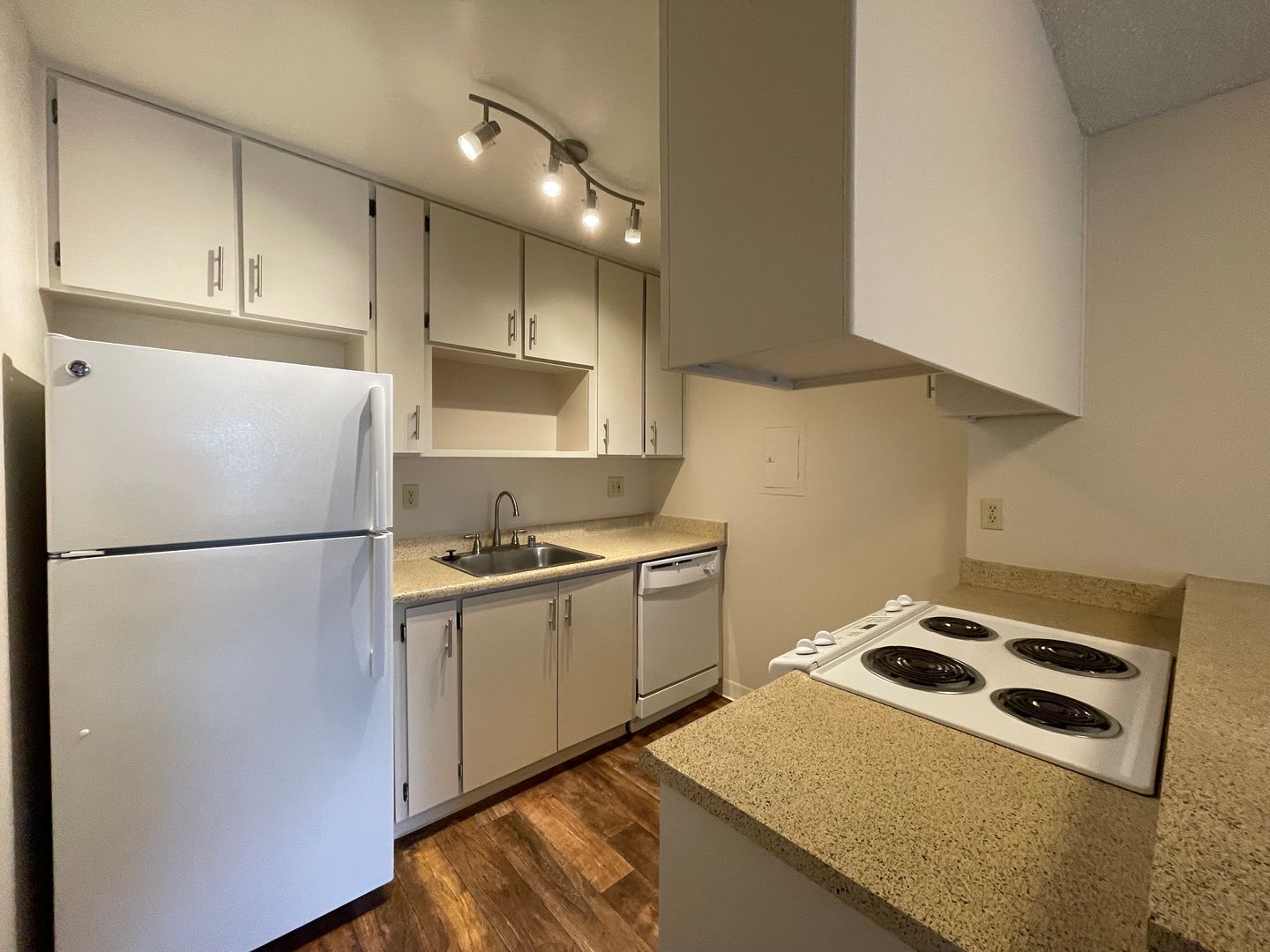 Sacramento Apartment: 2818 O Street