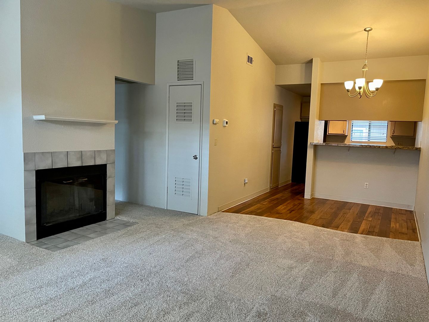 Citrus Heights Apartment: 5909-6001 Country Lane