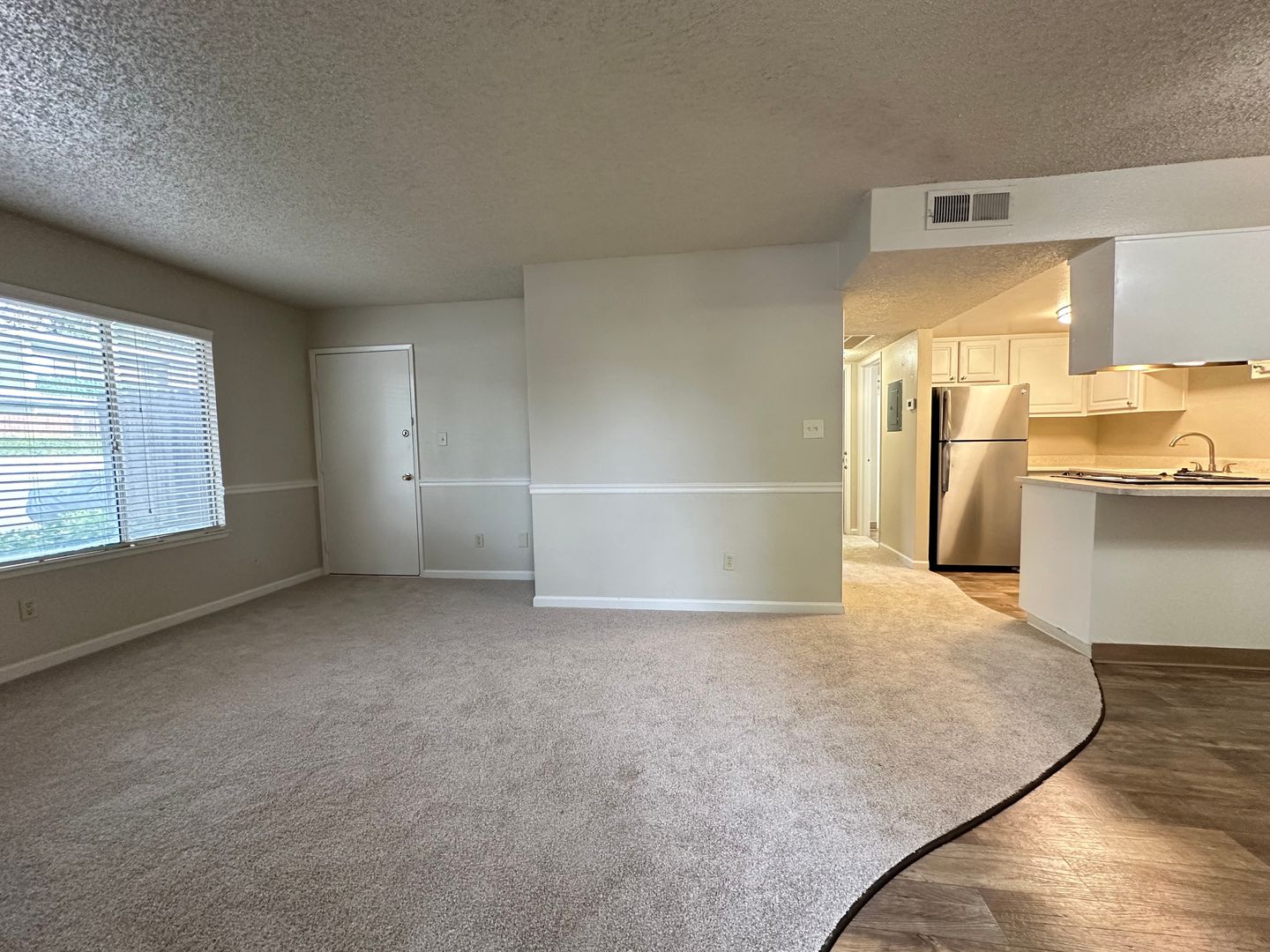 Fair Oaks Apartment: 4900-4948 Stamas Lane