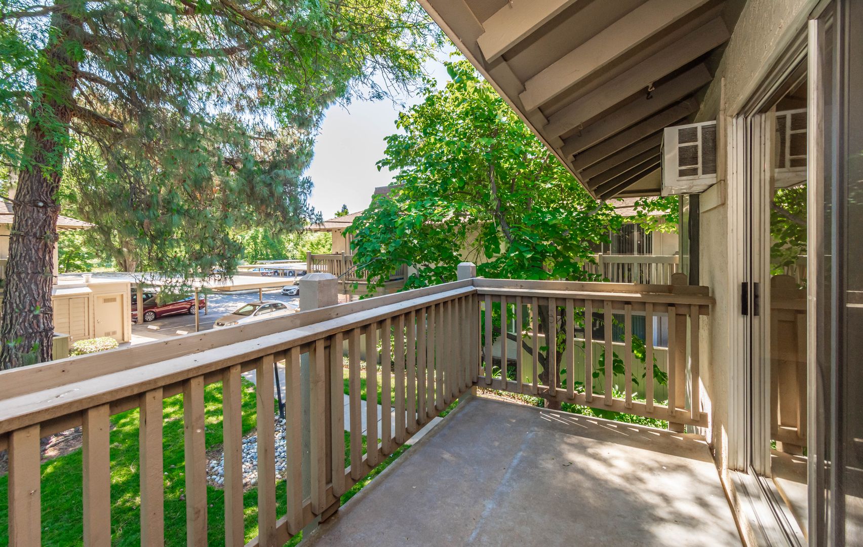 West Sacramento Apartment: 555 Douglas Street